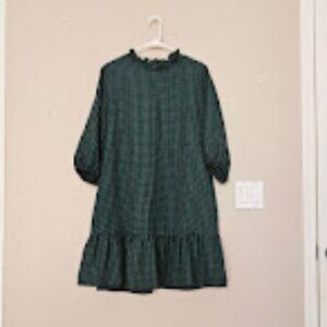 Donna Morgan Green Ruffle Dress Quarter Sleeve Size 12